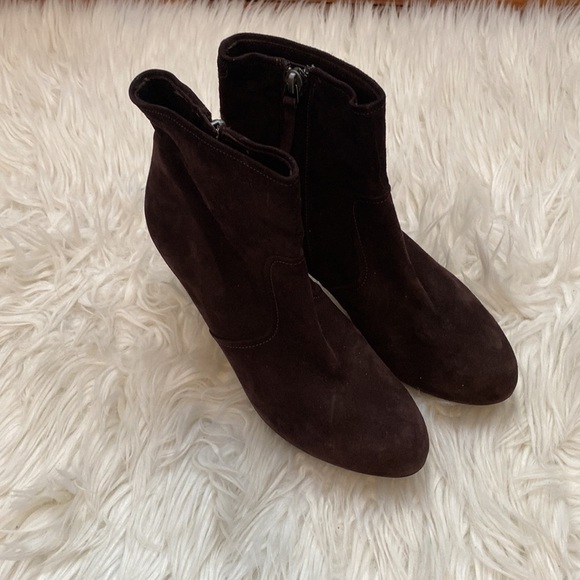 Roberto Del Carlo Brown Suede Heeled Booties - Picture 2 of 9
